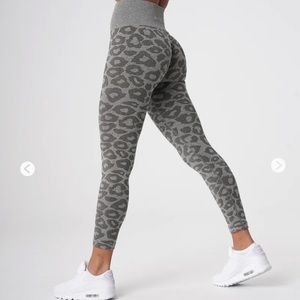 NVGTN Leggings